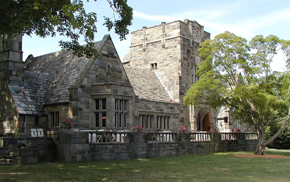 Merion tribute house